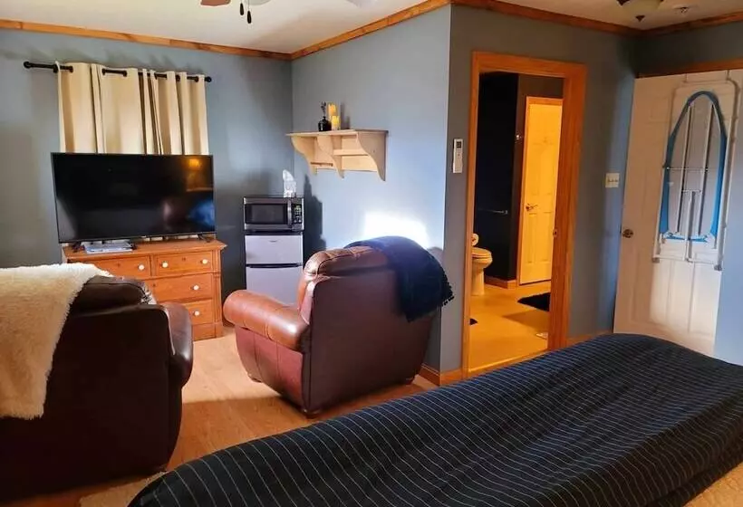 The Pause Bed & Breakfast