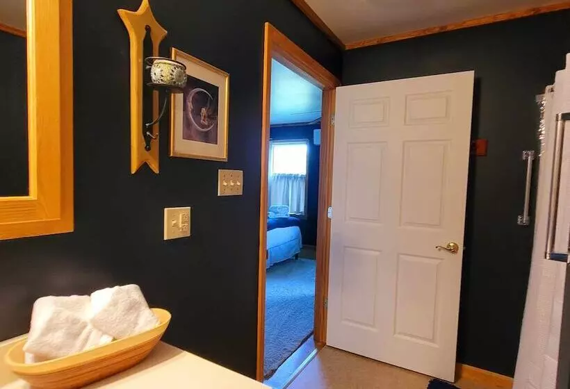 The Pause Bed & Breakfast