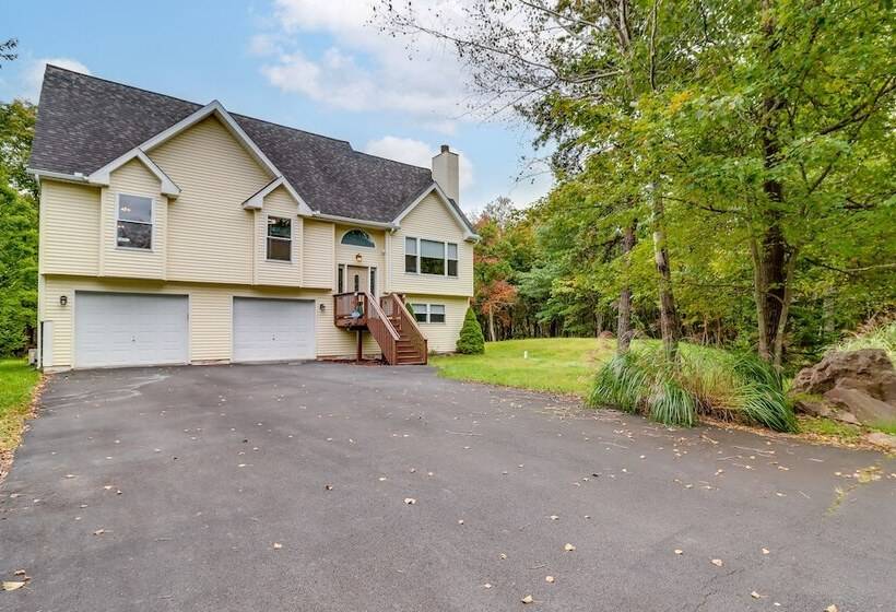 Blakeslee Home W/ Game Room   5 Mi To Skiing!