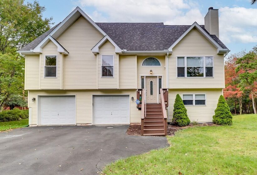 Blakeslee Home W/ Game Room   5 Mi To Skiing!