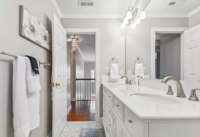 Bright Clayton Home With Screened Deck!