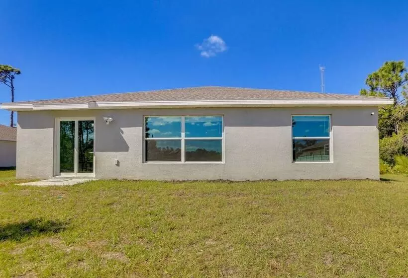 Bright Port Charlotte Home   2 Mi To Beach!