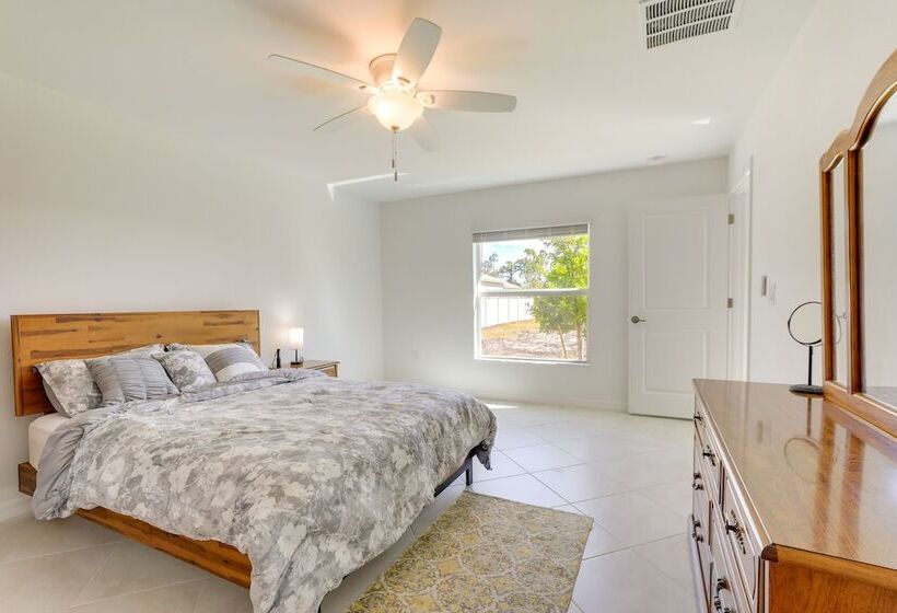 Bright Port Charlotte Home 2 Mi To Beach!