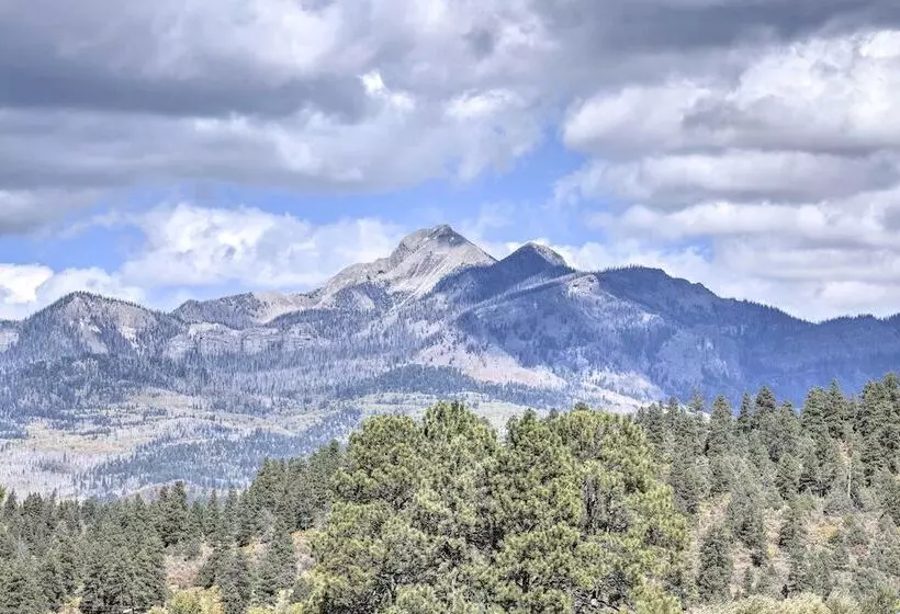 Cozy Designer Home W/ Gorgeous Mountain Views!