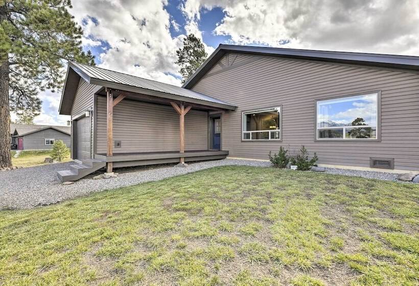 Cozy Designer Home W/ Gorgeous Mountain Views!