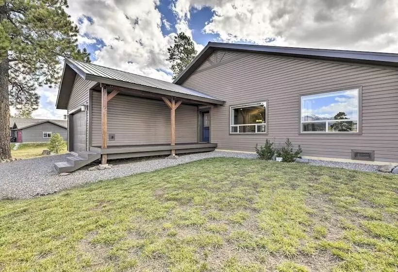 Cozy Designer Home W/ Gorgeous Mountain Views!