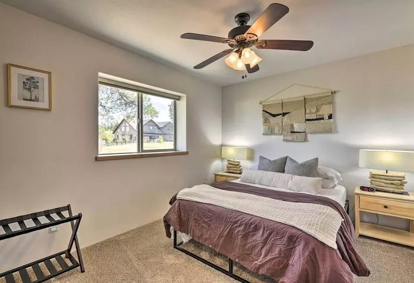 Cozy Designer Home W/ Gorgeous Mountain Views!