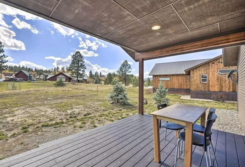Cozy Designer Home W/ Gorgeous Mountain Views!