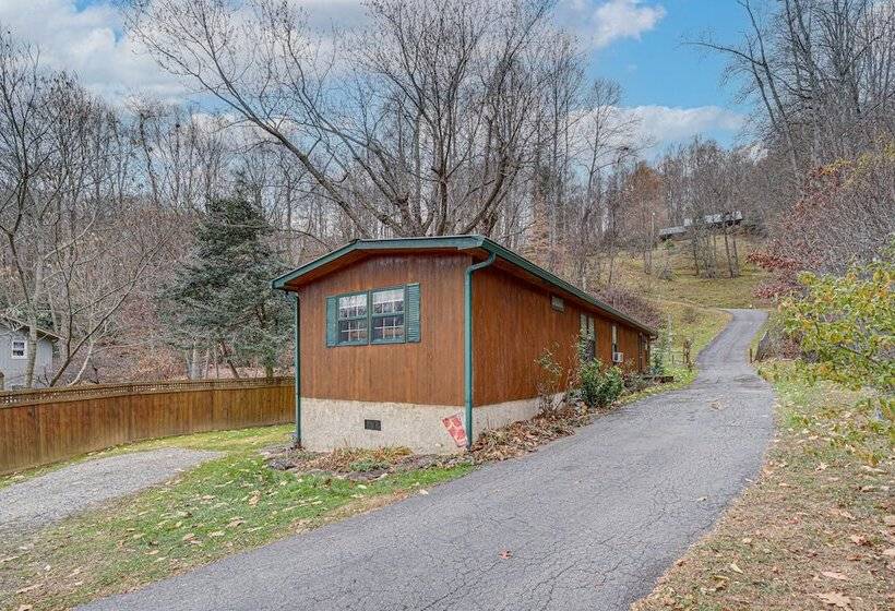 Cozy Waynesville Home W/ Porch By Blue Ridge Pkwy