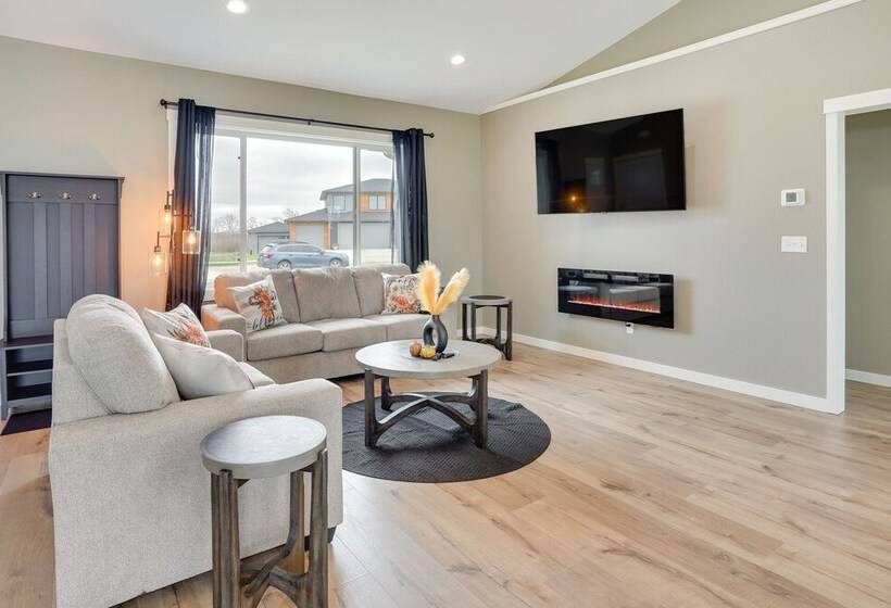 Family Friendly Brookings Home: 3 Mi To Downtown!