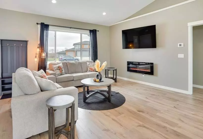 Family Friendly Brookings Home: 3 Mi To Downtown!