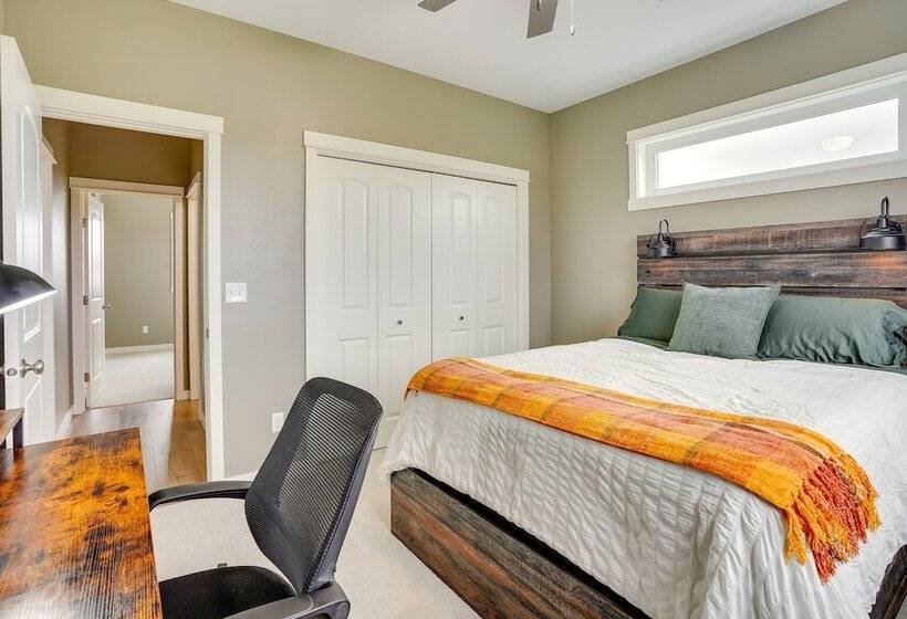 Family Friendly Brookings Home: 3 Mi To Downtown!