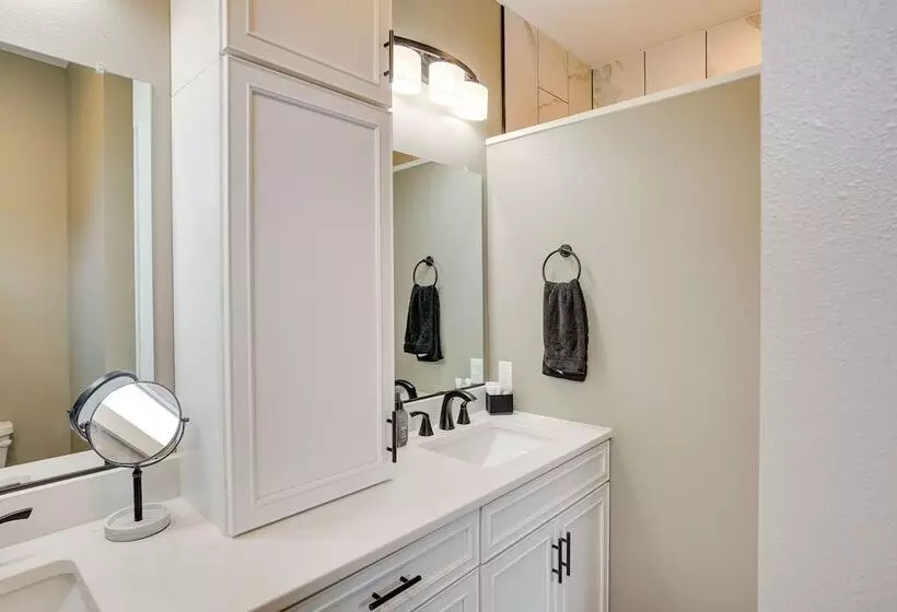 Family Friendly Brookings Home: 3 Mi To Downtown!