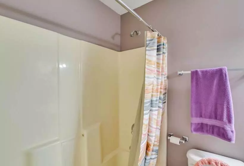 Georgetown Home ~ 6 Mi To Kentucky Horse Park!