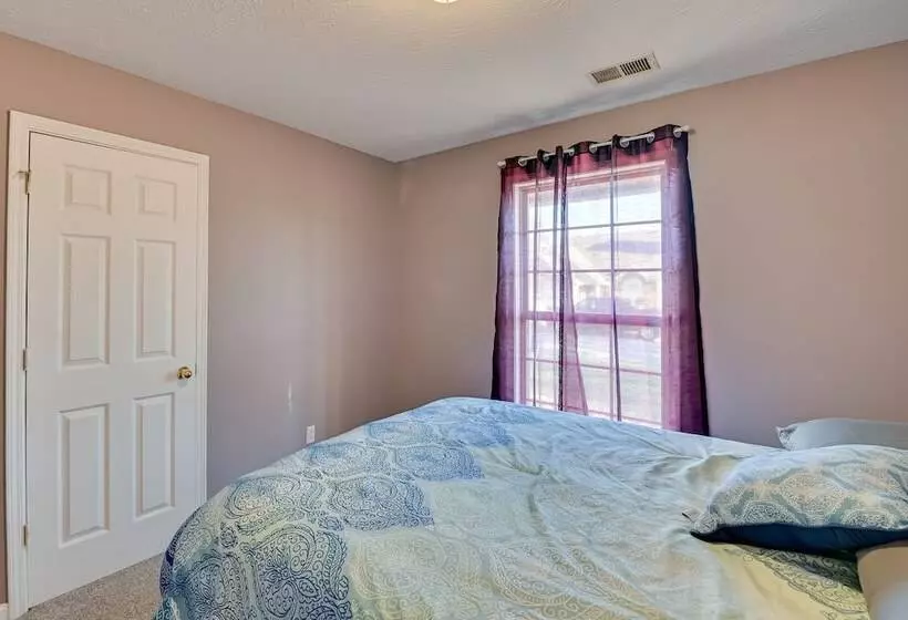 Georgetown Home ~ 6 Mi To Kentucky Horse Park!