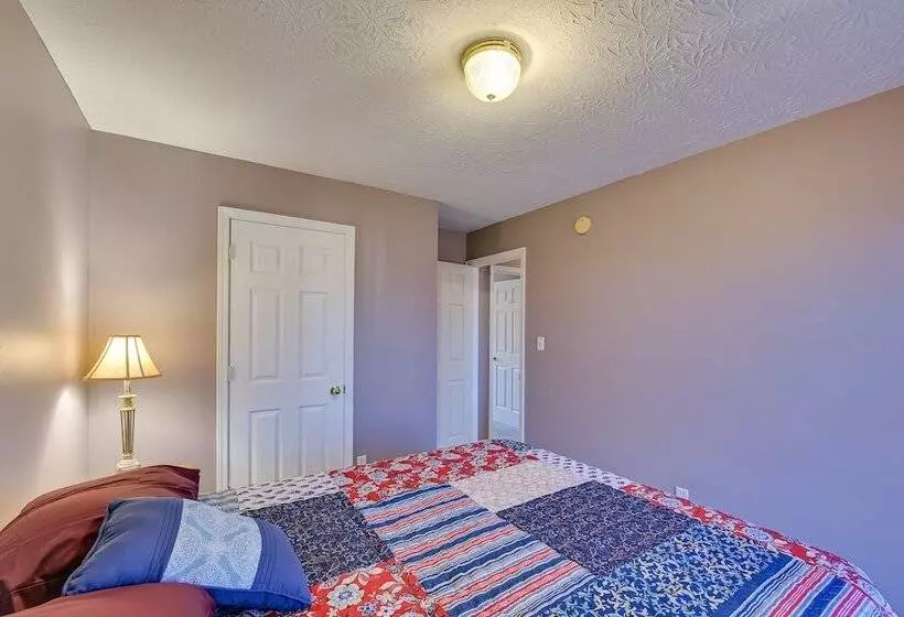 Georgetown Home ~ 6 Mi To Kentucky Horse Park!