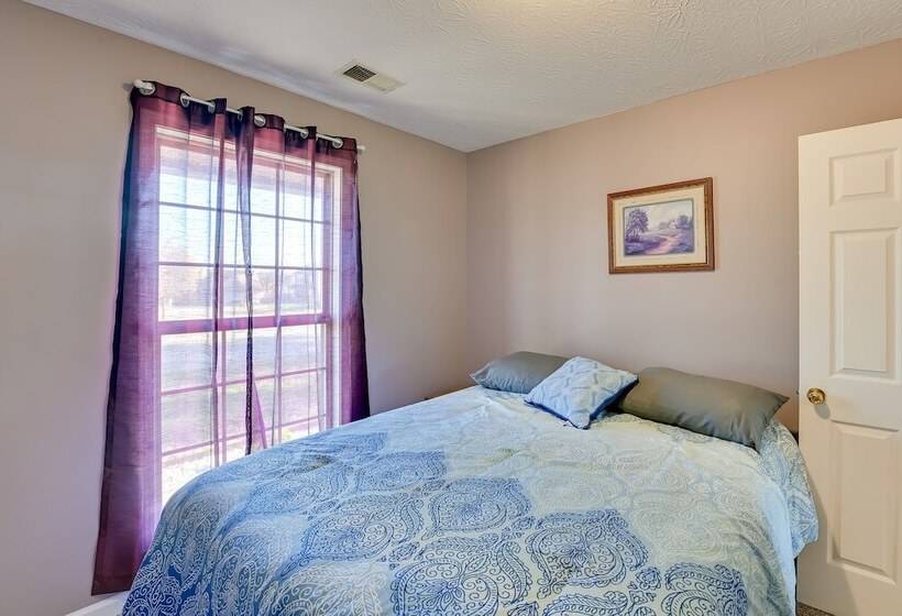 Georgetown Home ~ 6 Mi To Kentucky Horse Park!