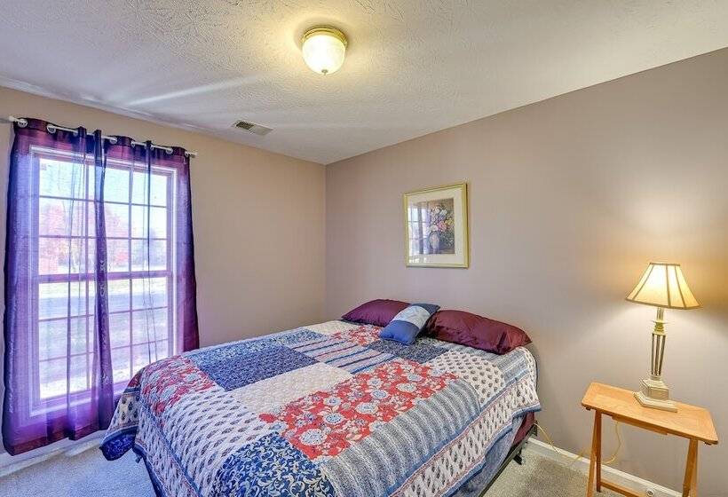 Georgetown Home ~ 6 Mi To Kentucky Horse Park!