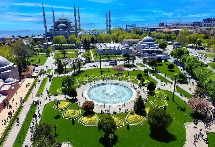 ホテル Hi̇sar