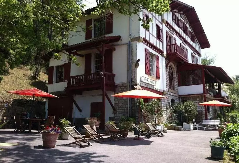 Hotelli Hôtel Bellevue