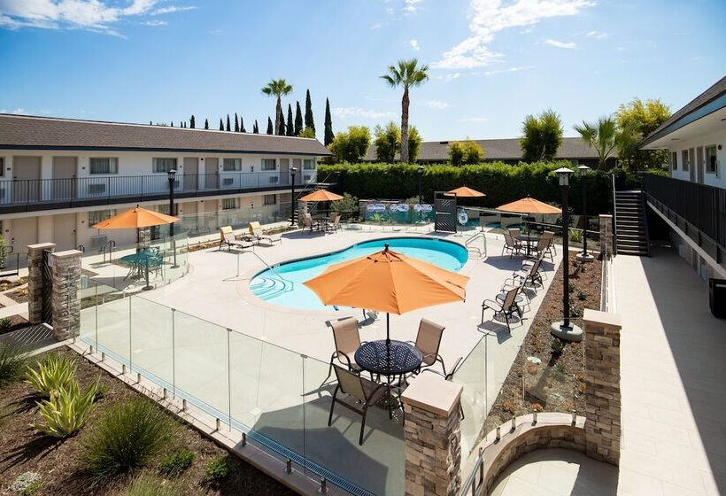 호텔 Orange Grove Inn