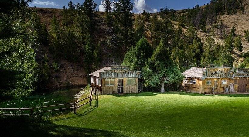 בית מלון כפרי 3 Spear Ranch