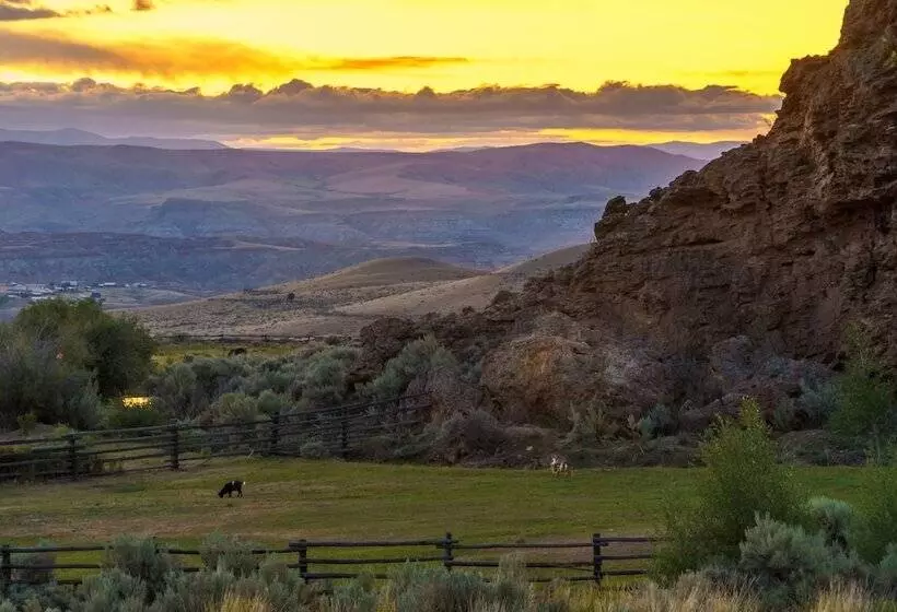 Maaseutuhotelli 3 Spear Ranch