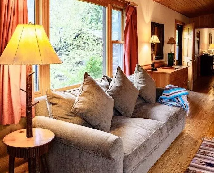 Maaseutuhotelli 3 Spear Ranch