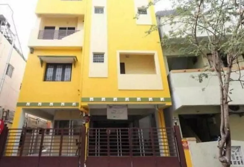 هتل Sai Krishnas Nithyalayam