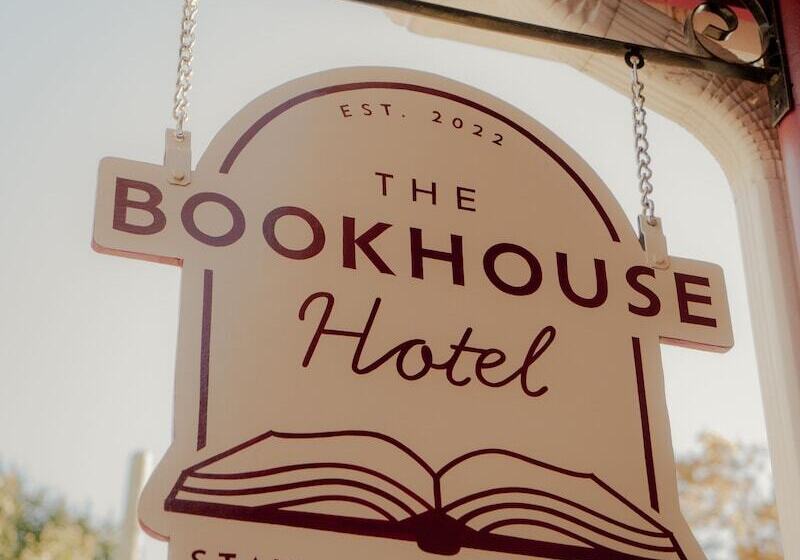 호텔 The Bookhouse