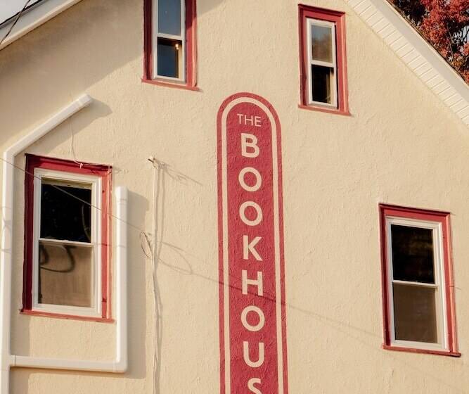호텔 The Bookhouse