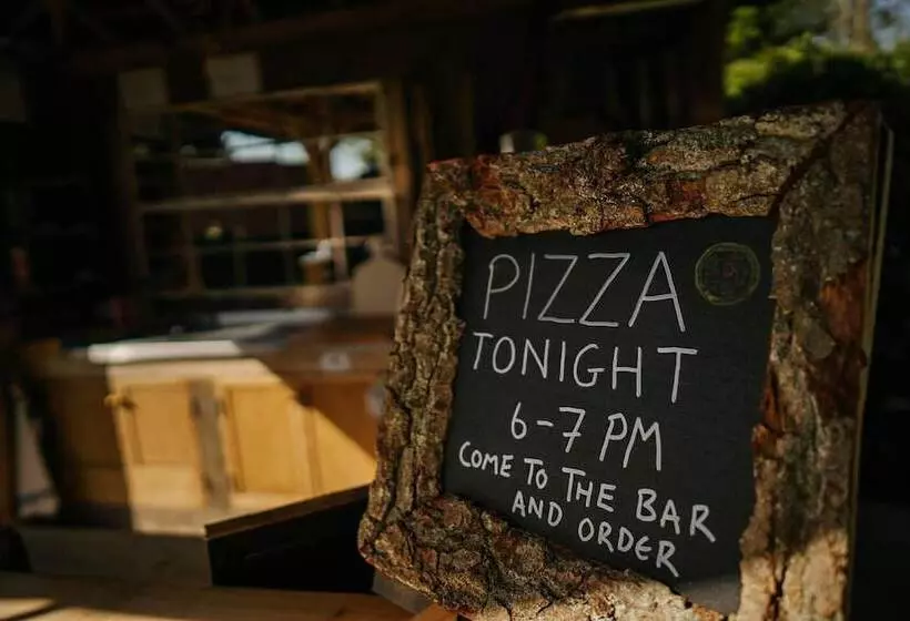 Impeccable 2 Bed Cottage Near Woodbridge