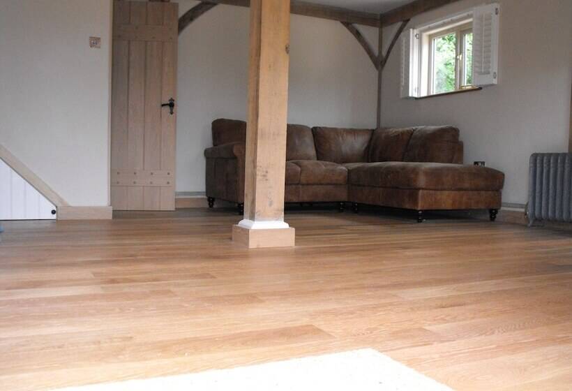 Lovely 1 Bed Cottage In Rural Cowbeech Hailsham