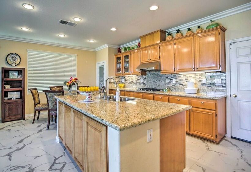 Luxury San Diego Home W/ Pool, Spa & Views!