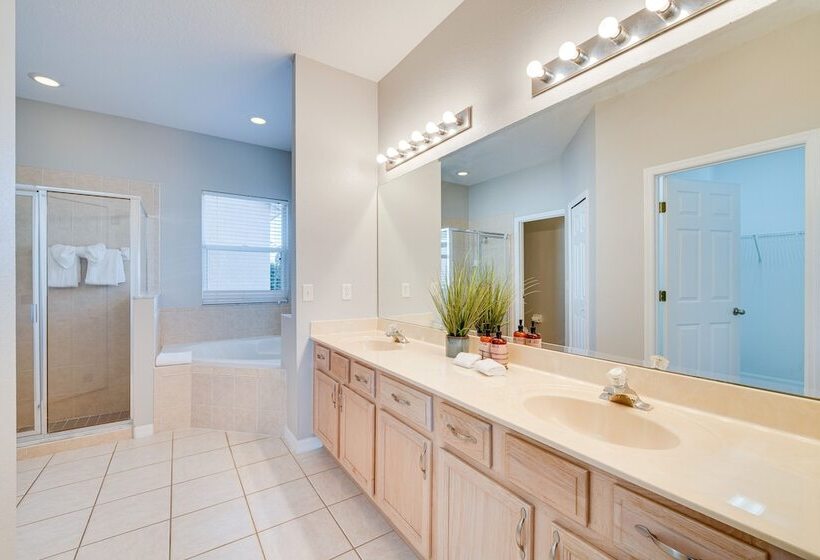 Near Golf Courses: Modern Davenport Home W/ Pool