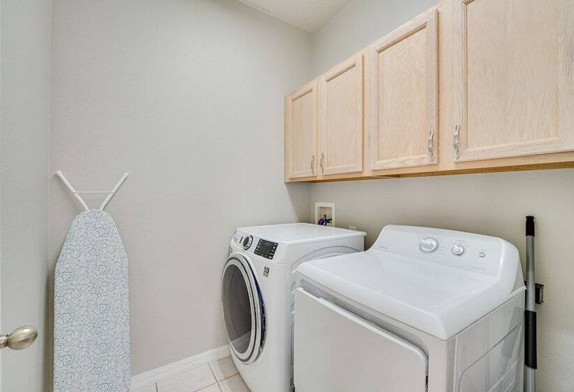 Near Golf Courses: Modern Davenport Home W/ Pool