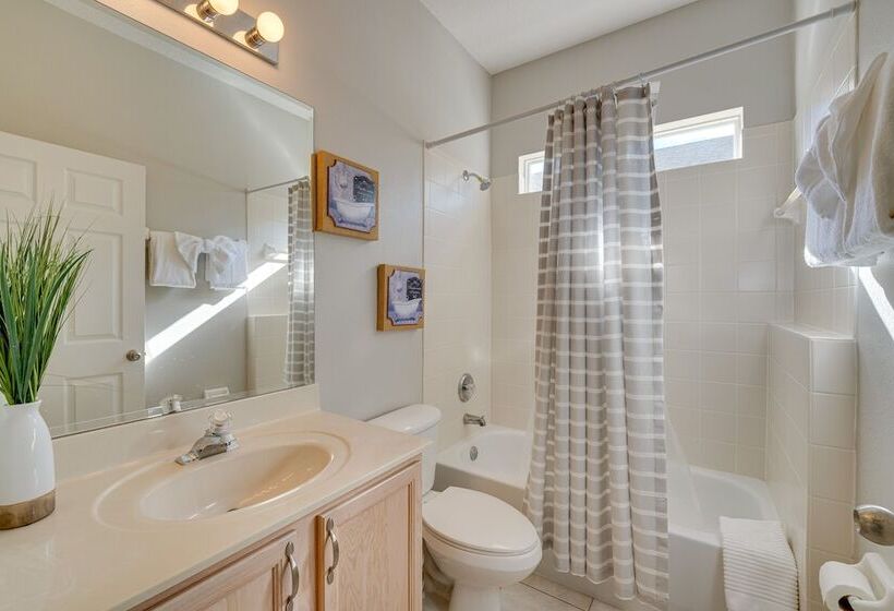 Near Golf Courses: Modern Davenport Home W/ Pool