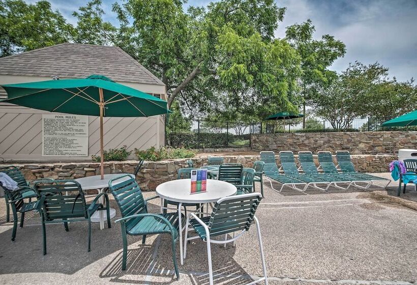 Montgomery Home W/ Patio & Grill: Near Lake Conroe