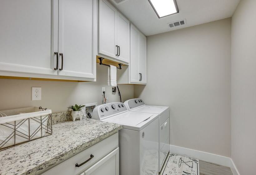 Montgomery Home W/ Patio & Grill: Near Lake Conroe