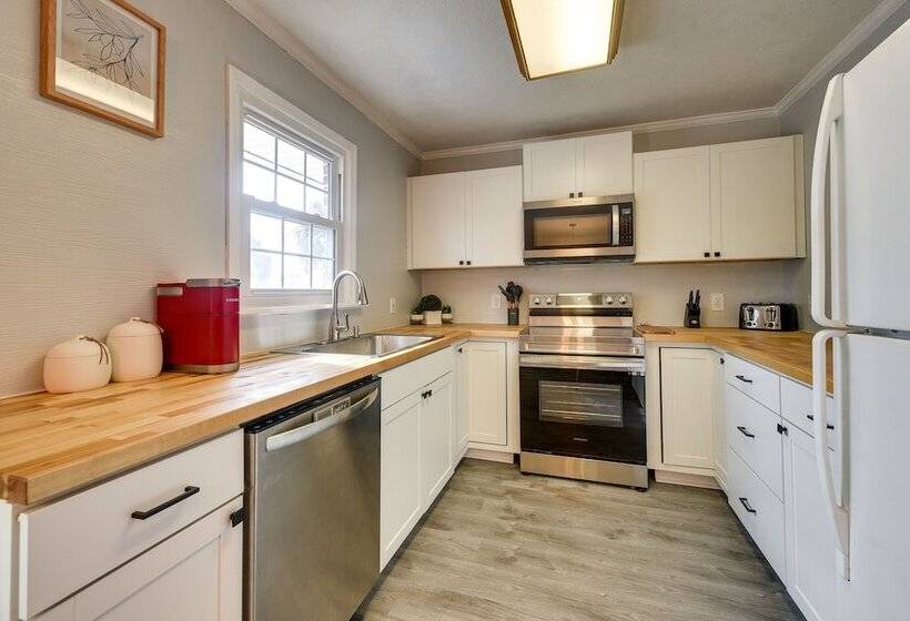 Newly Remodeled Home In North Myrtle Beach!