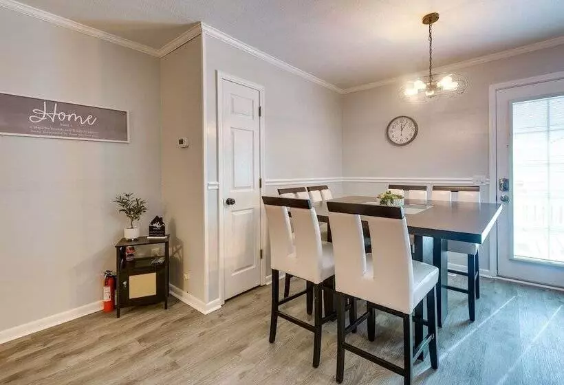 Newly Remodeled Home In North Myrtle Beach!