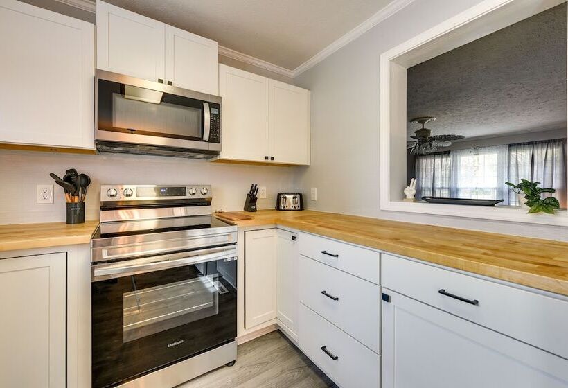 Newly Remodeled Home In North Myrtle Beach!