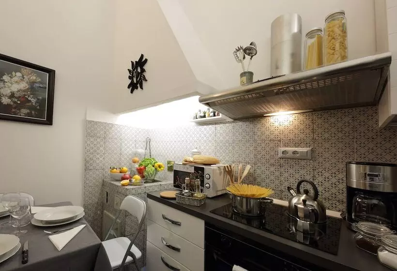 پانسیون Corsini Tintori