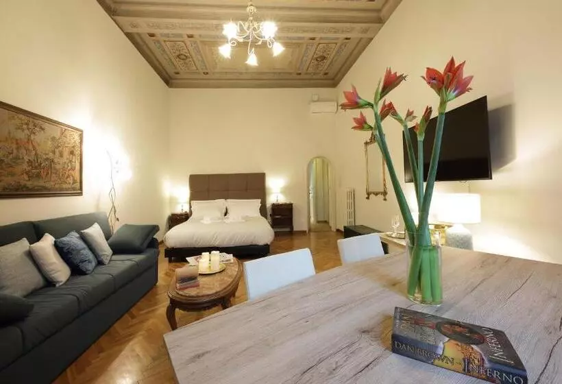 پانسیون Corsini Tintori