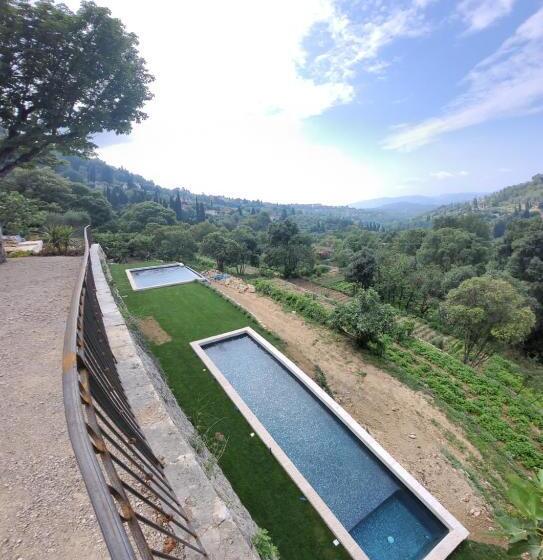 بنسيون Domaine De La Cascade Parfumée