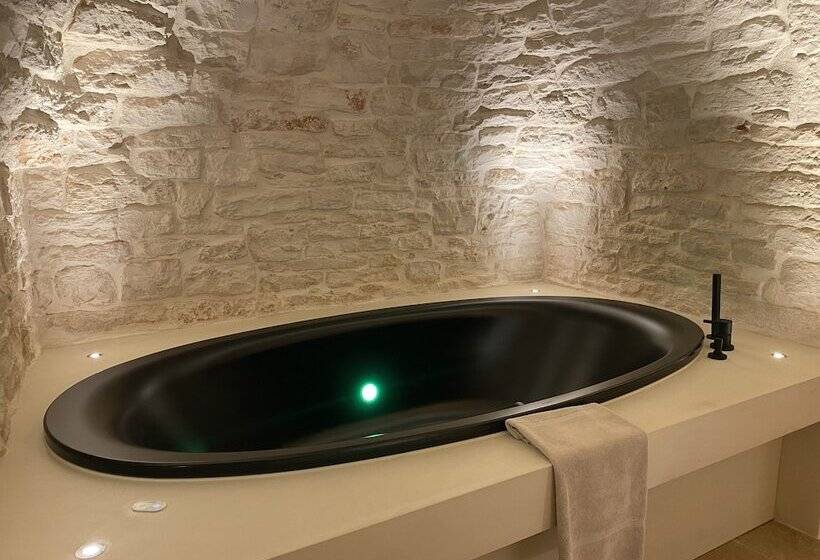 פנסיון La Mandorla Luxury Trullo