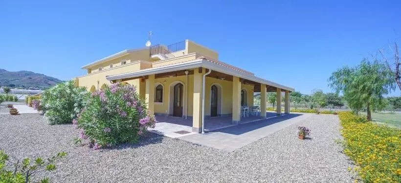 Majatalo Minissale Farm House