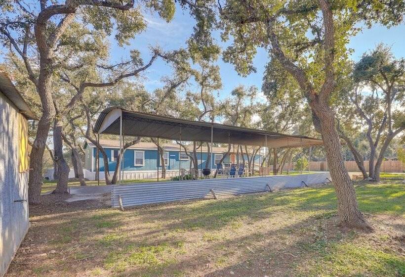 Pet Friendly Canyon Lake Home ~ 3 Mi To Water!