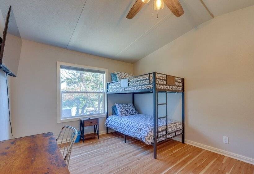 Pet Friendly Canyon Lake Home ~ 3 Mi To Water!