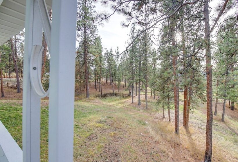 Pet Friendly Montana Abode W/ Balcony & Fireplace!